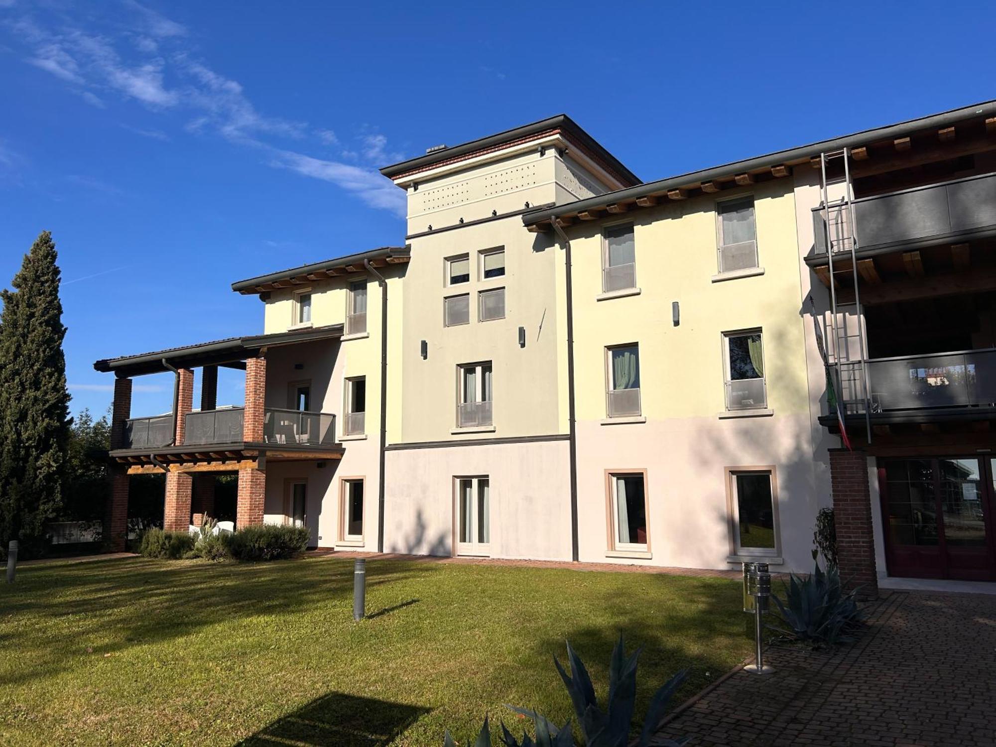 Hotel Della Torre 1850 Ponte San Marco Экстерьер фото